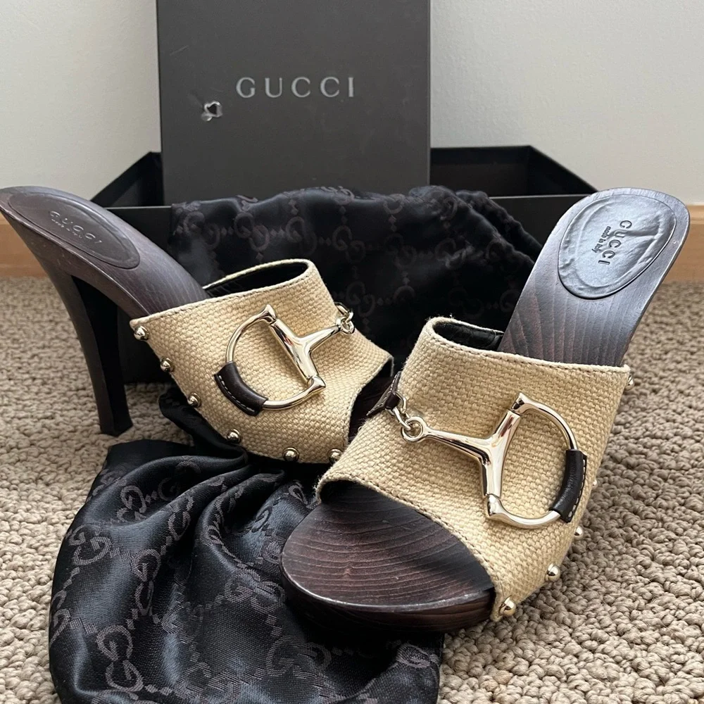 Vintage Gucci heels - Picture 1 of 11